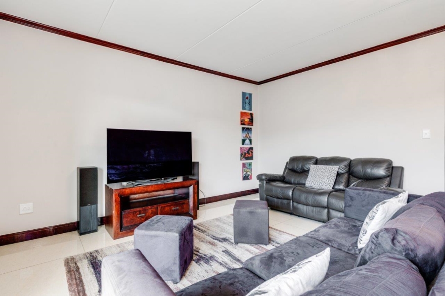 3 Bedroom Property for Sale in Carlswald Gauteng