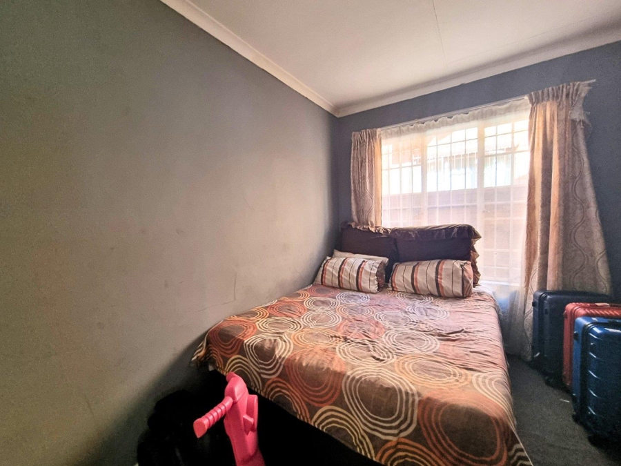 2 Bedroom Property for Sale in Noordwyk Gauteng