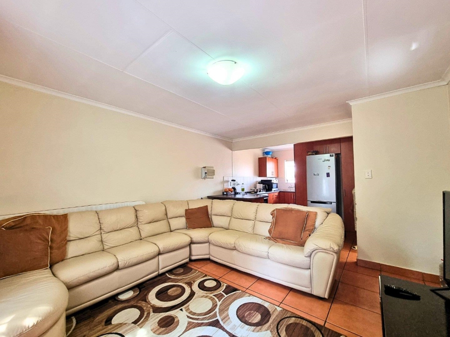 2 Bedroom Property for Sale in Noordwyk Gauteng