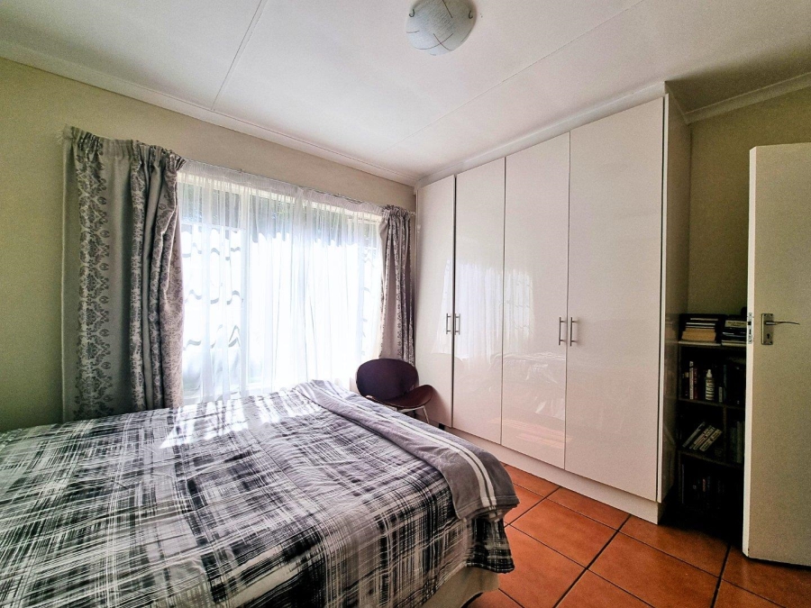 2 Bedroom Property for Sale in Noordwyk Gauteng