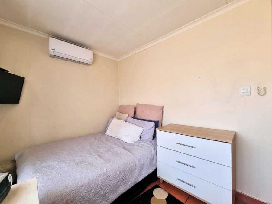 2 Bedroom Property for Sale in Noordwyk Gauteng