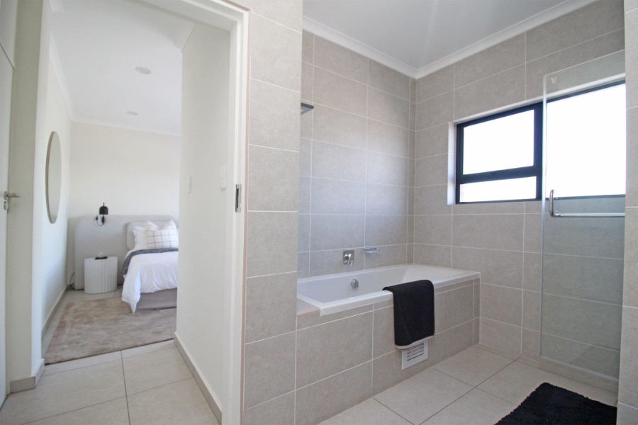 3 Bedroom Property for Sale in Modderfontein Gauteng