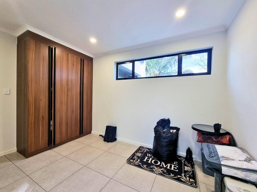 3 Bedroom Property for Sale in Sunninghill Gauteng
