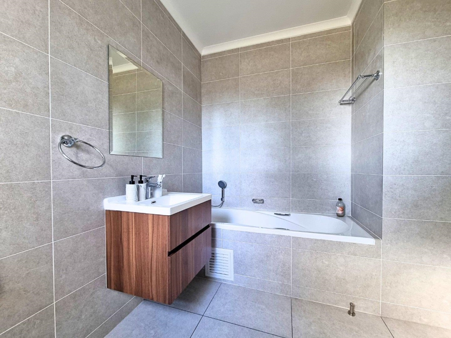 3 Bedroom Property for Sale in Sunninghill Gauteng