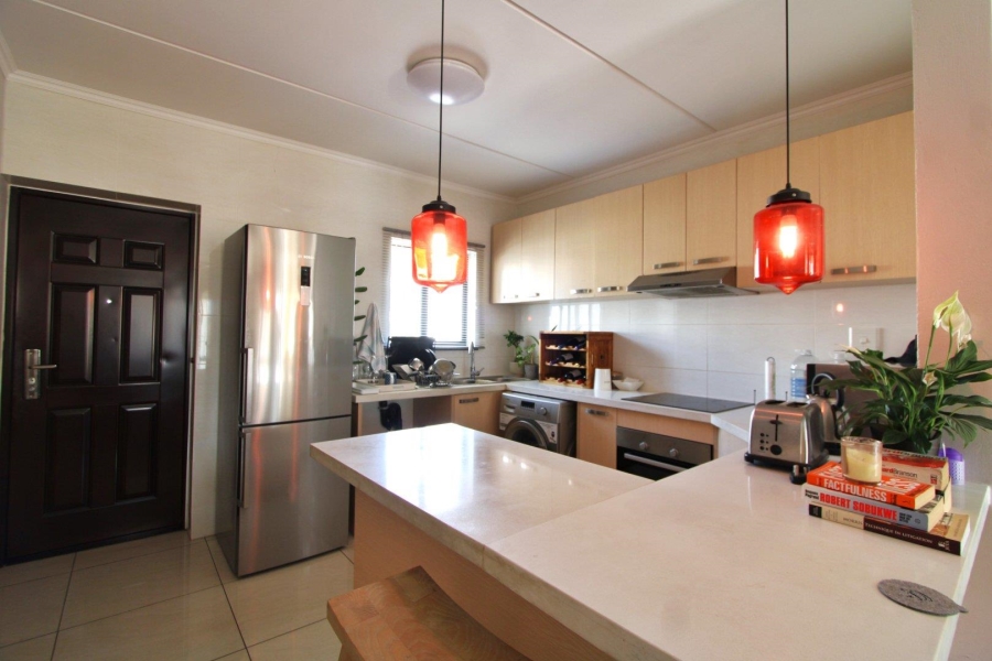2 Bedroom Property for Sale in Blue Hills AH Gauteng