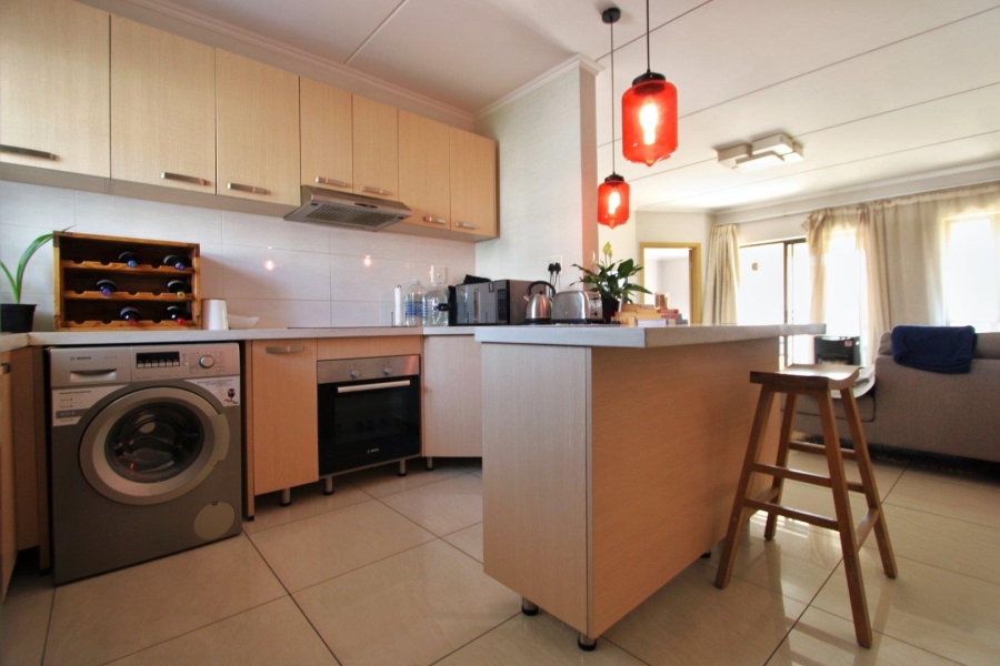 2 Bedroom Property for Sale in Blue Hills AH Gauteng