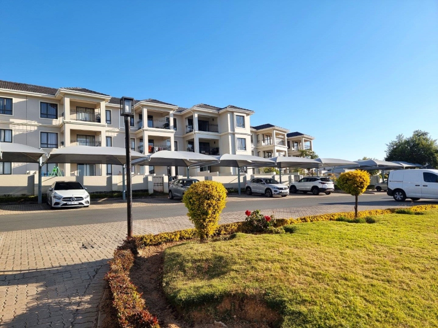 2 Bedroom Property for Sale in Blue Hills AH Gauteng