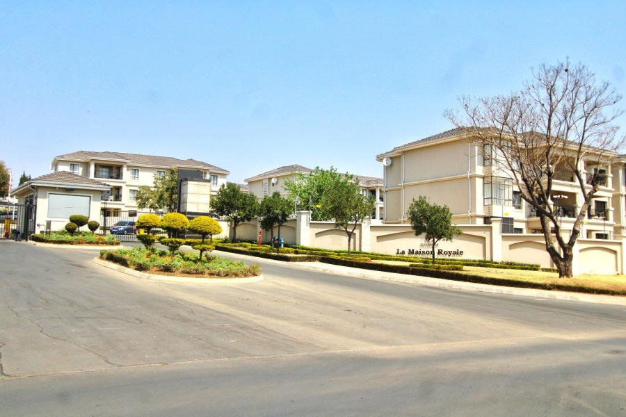 2 Bedroom Property for Sale in Blue Hills AH Gauteng