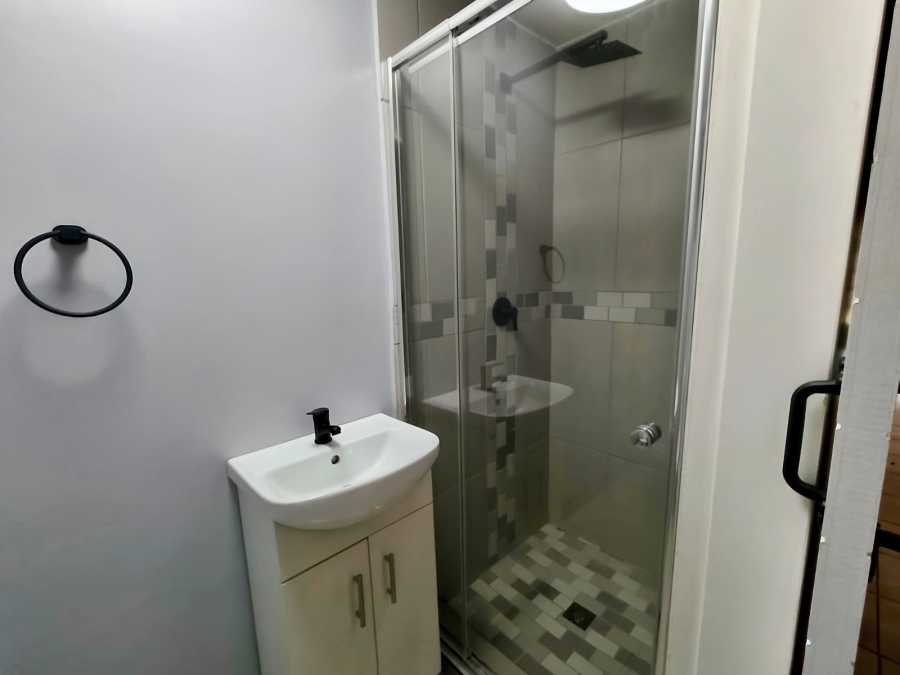 To Let 2 Bedroom Property for Rent in Three Rivers Proper Gauteng