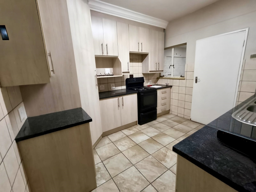To Let 2 Bedroom Property for Rent in Three Rivers Proper Gauteng