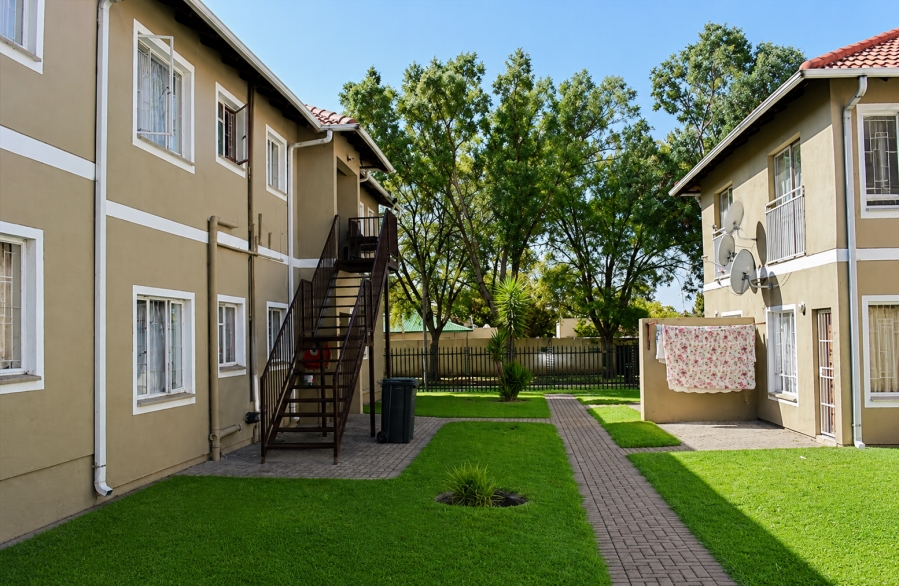 2 Bedroom Property for Sale in Comet Gauteng