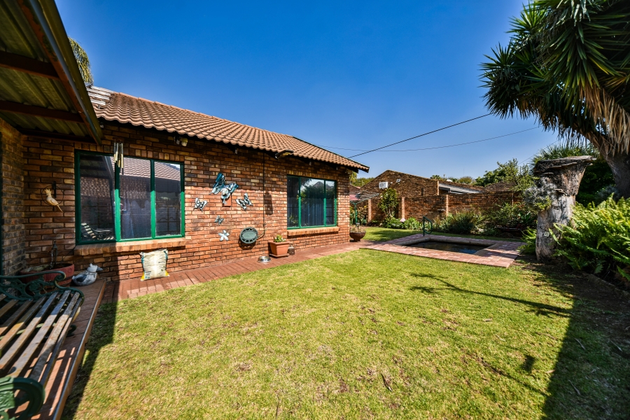 3 Bedroom Property for Sale in Sinoville Gauteng