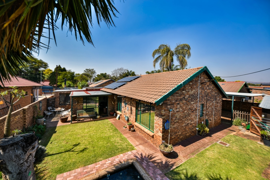 3 Bedroom Property for Sale in Sinoville Gauteng