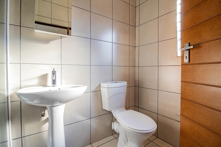 2 Bedroom Property for Sale in South Crest Gauteng