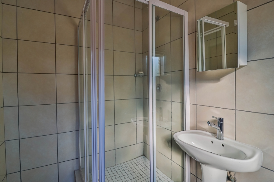 2 Bedroom Property for Sale in South Crest Gauteng