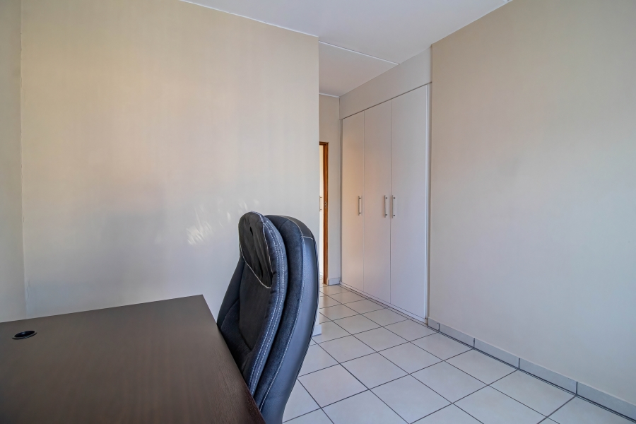 2 Bedroom Property for Sale in South Crest Gauteng