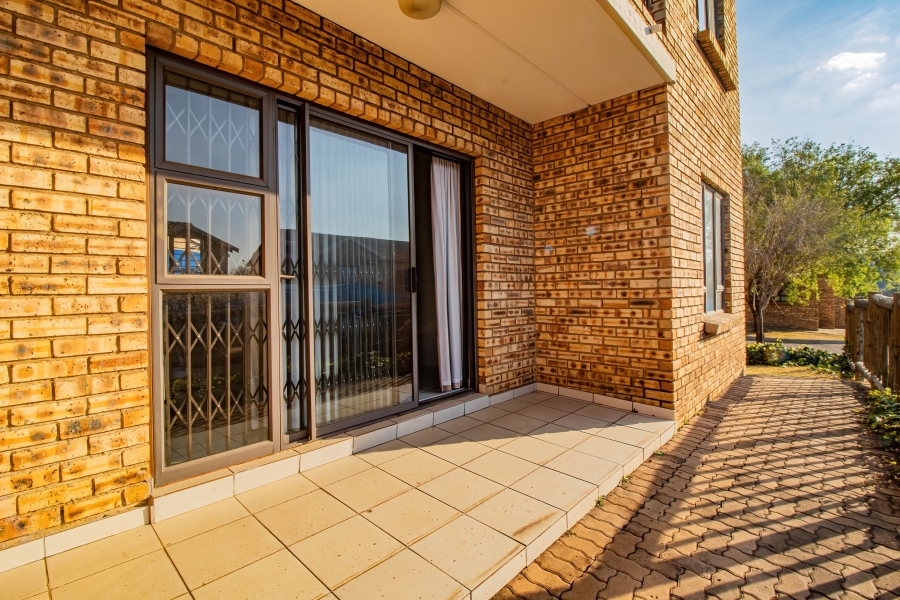 2 Bedroom Property for Sale in South Crest Gauteng