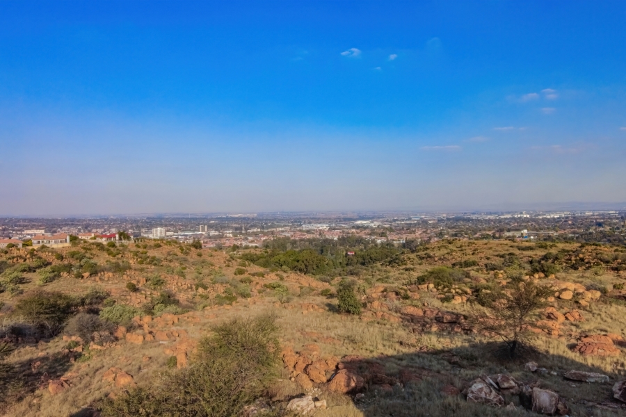 2 Bedroom Property for Sale in South Crest Gauteng