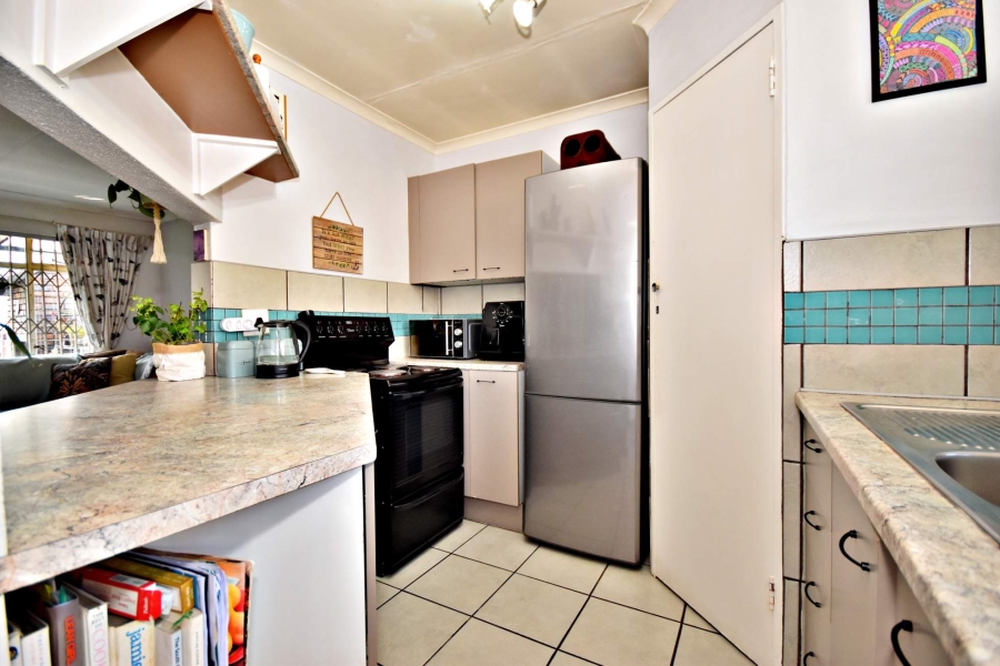 2 Bedroom Property for Sale in Sonneglans Gauteng