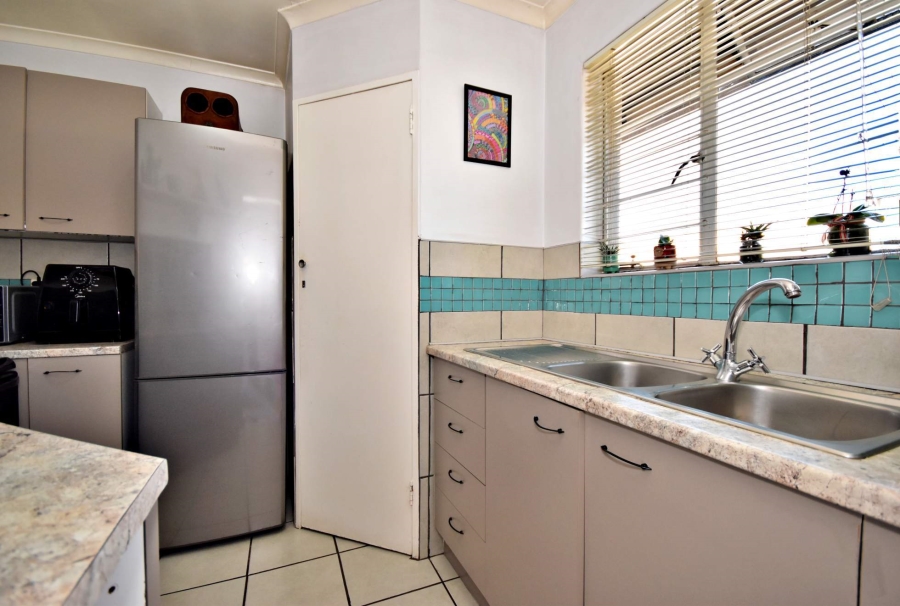 2 Bedroom Property for Sale in Sonneglans Gauteng