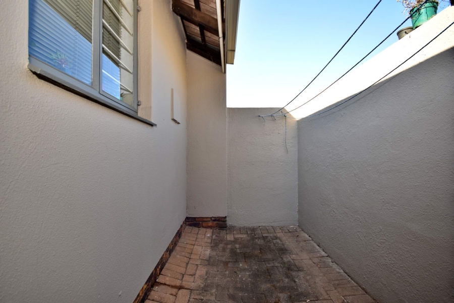2 Bedroom Property for Sale in Sonneglans Gauteng