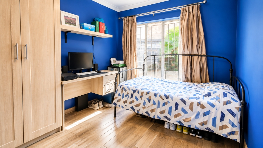 To Let 2 Bedroom Property for Rent in Rooihuiskraal North Gauteng
