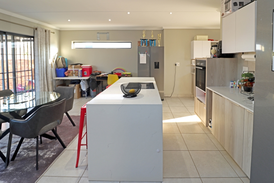 To Let 4 Bedroom Property for Rent in Cosmo City Gauteng