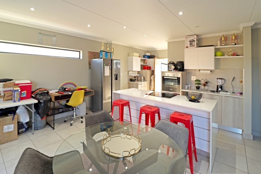 To Let 4 Bedroom Property for Rent in Cosmo City Gauteng