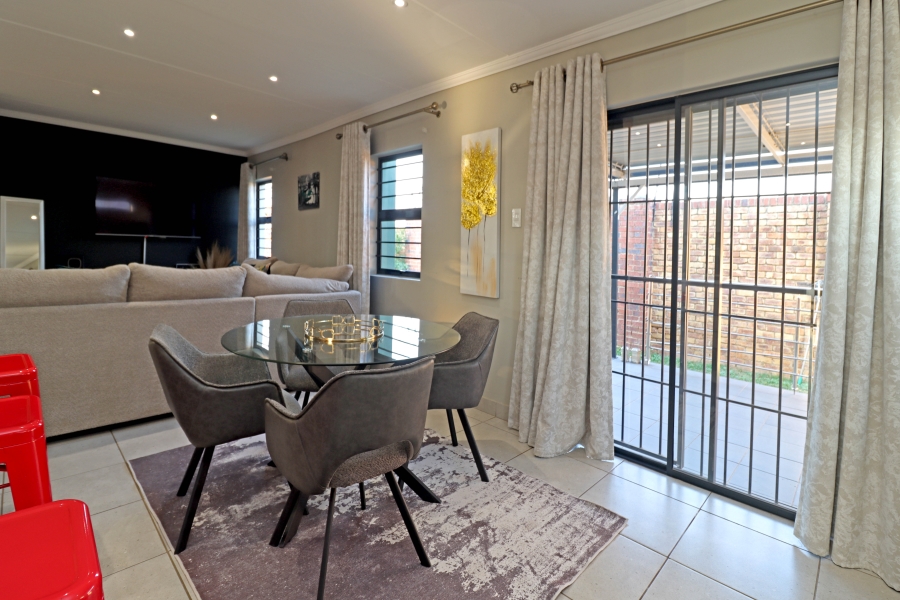 To Let 4 Bedroom Property for Rent in Cosmo City Gauteng