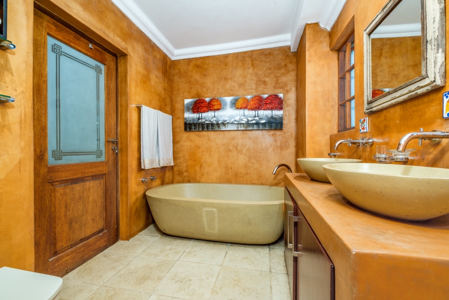3 Bedroom Property for Sale in Berario Gauteng