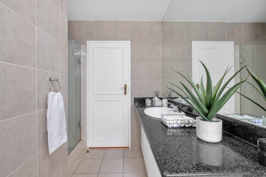 3 Bedroom Property for Sale in Atholl Gauteng