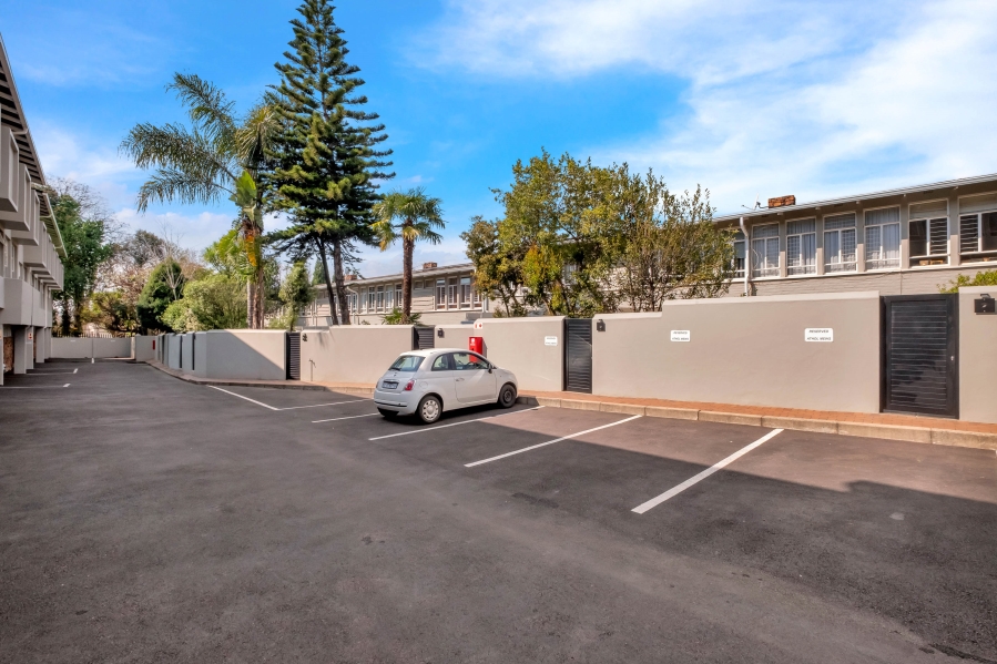 3 Bedroom Property for Sale in Atholl Gauteng