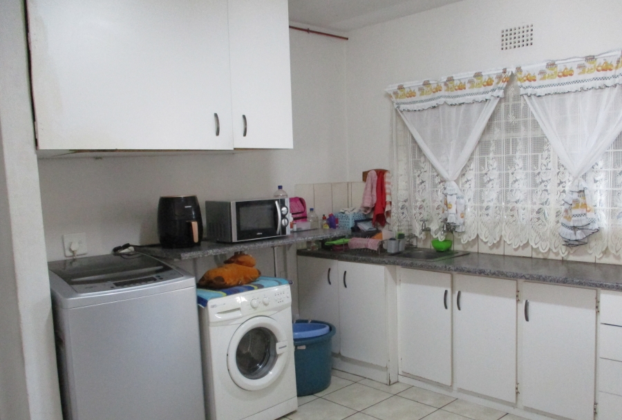 2 Bedroom Property for Sale in Kenmare Gauteng