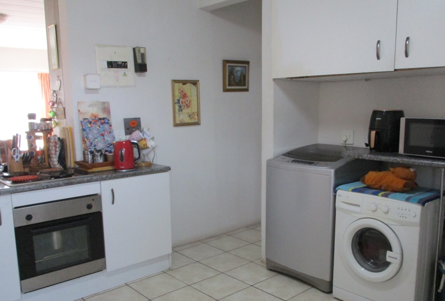2 Bedroom Property for Sale in Kenmare Gauteng