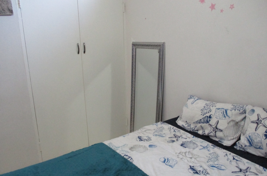2 Bedroom Property for Sale in Kenmare Gauteng