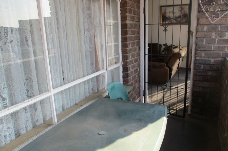 2 Bedroom Property for Sale in Kenmare Gauteng
