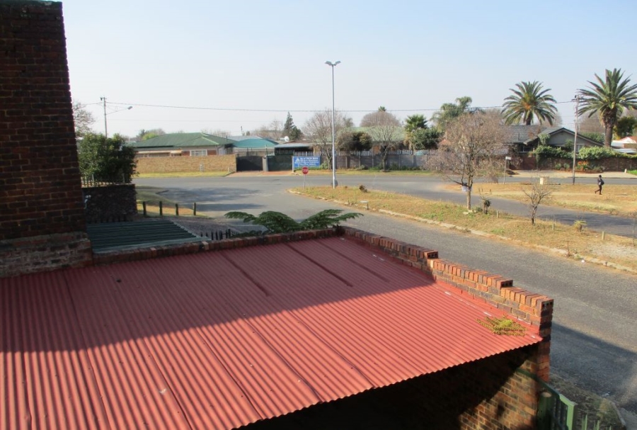 2 Bedroom Property for Sale in Kenmare Gauteng