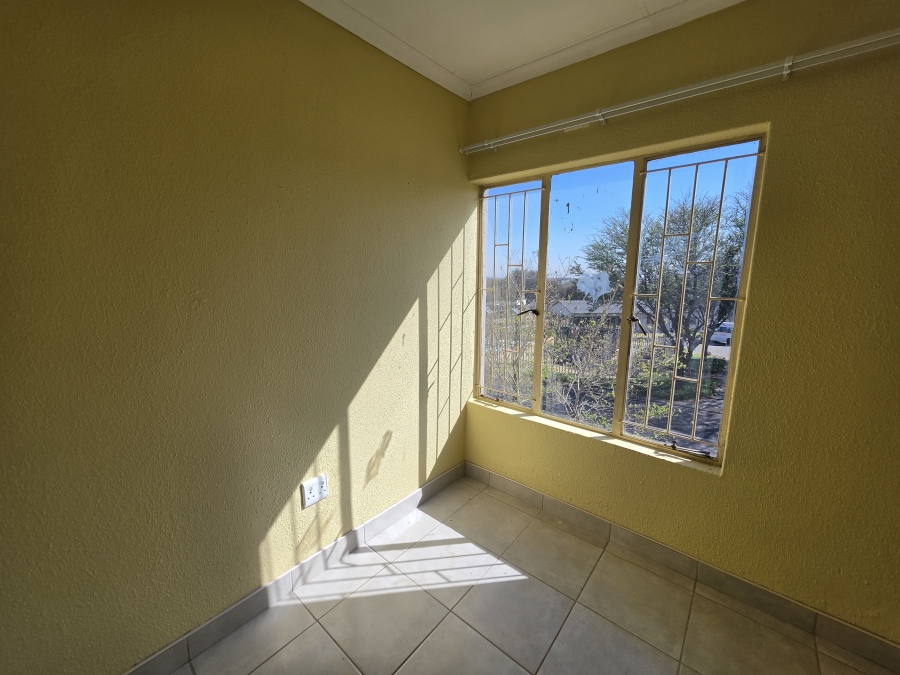 3 Bedroom Property for Sale in Kosmosdal Gauteng