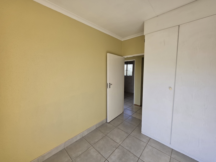 3 Bedroom Property for Sale in Kosmosdal Gauteng