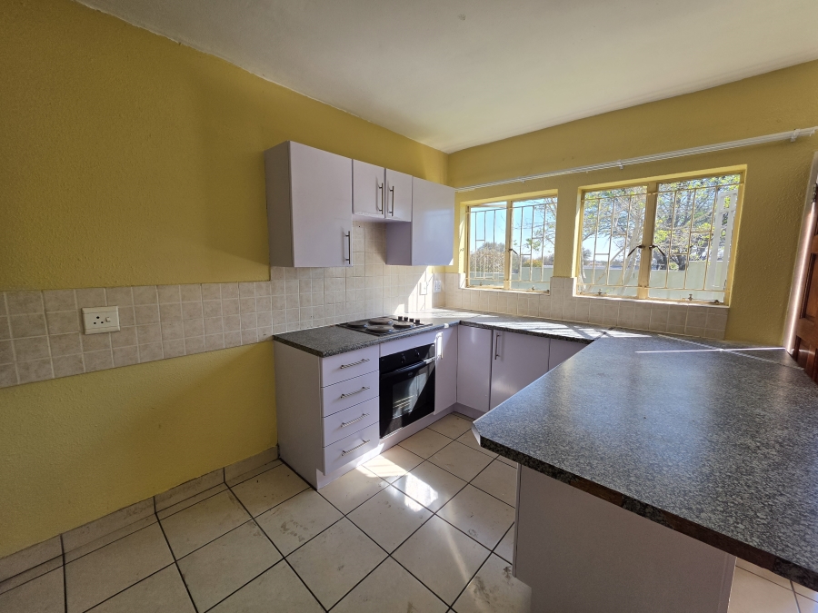 3 Bedroom Property for Sale in Kosmosdal Gauteng