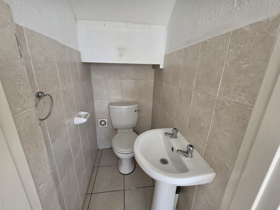 3 Bedroom Property for Sale in Kosmosdal Gauteng