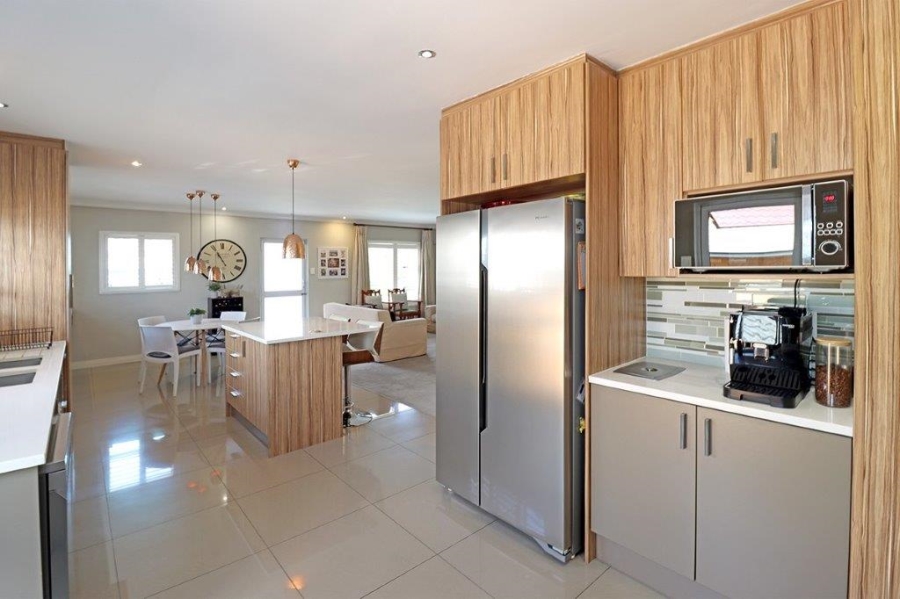 3 Bedroom Property for Sale in Marais Steyn Park Gauteng