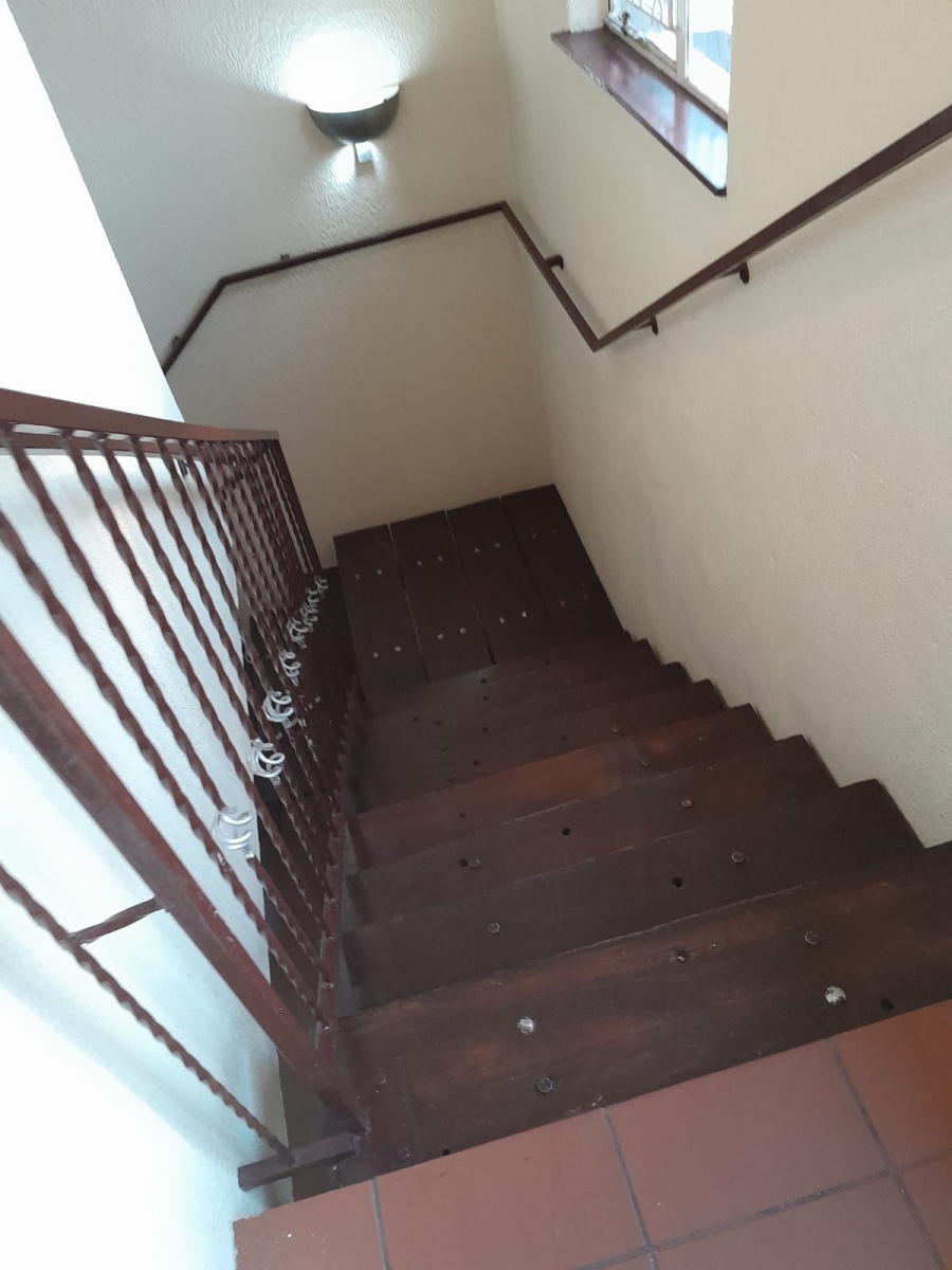 5 Bedroom Property for Sale in Van Riebeeck Park Gauteng