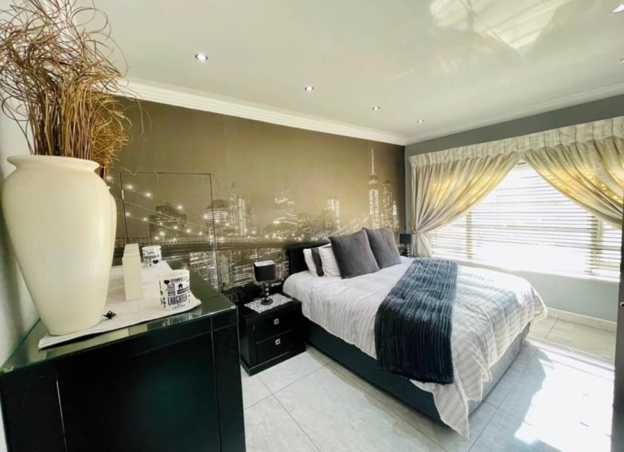 4 Bedroom Property for Sale in Brackendowns Gauteng