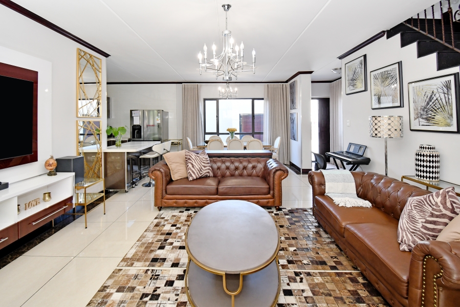 3 Bedroom Property for Sale in Maroeladal Gauteng