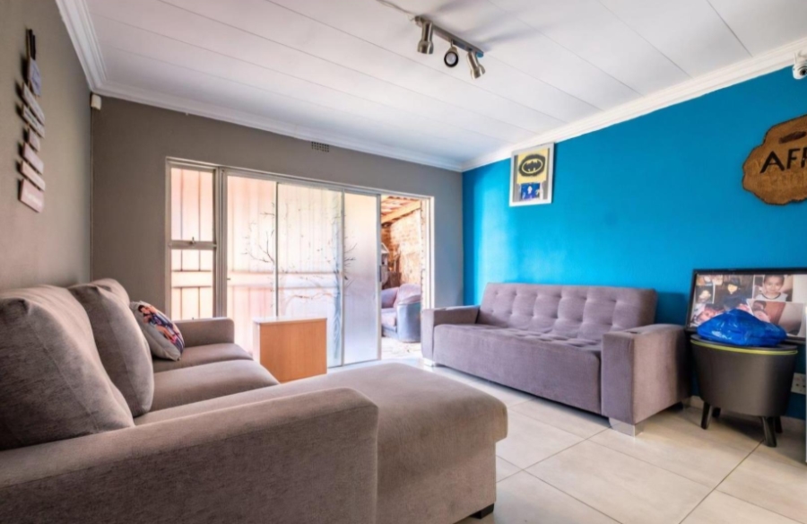 3 Bedroom Property for Sale in Mulbarton Gauteng