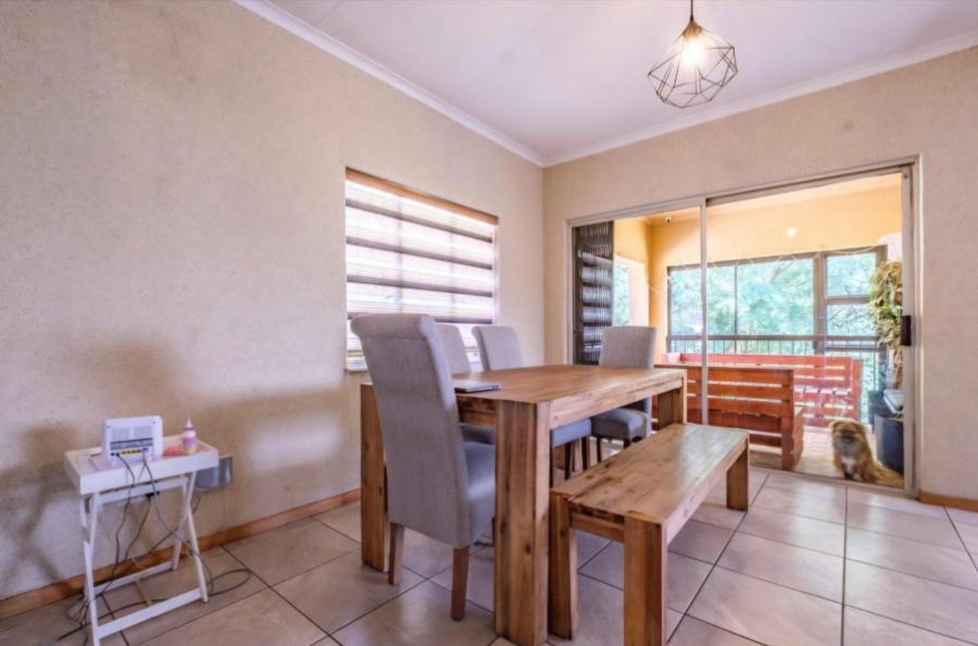 3 Bedroom Property for Sale in Mulbarton Gauteng