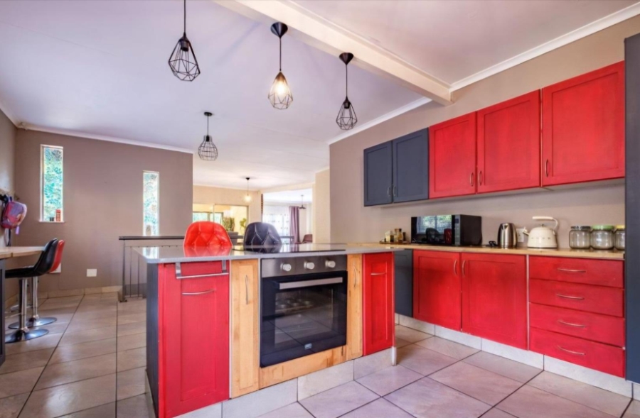 3 Bedroom Property for Sale in Mulbarton Gauteng