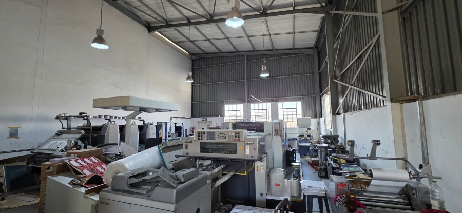 To Let Commercial Property for Rent in Barbeque Downs Gauteng