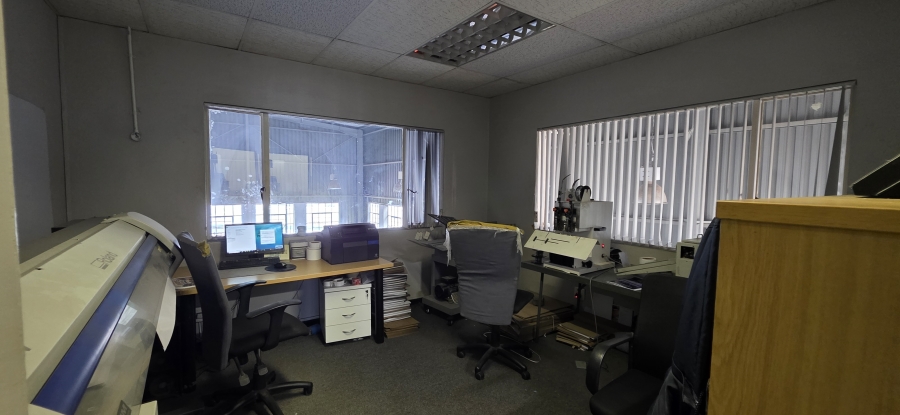 To Let Commercial Property for Rent in Barbeque Downs Gauteng